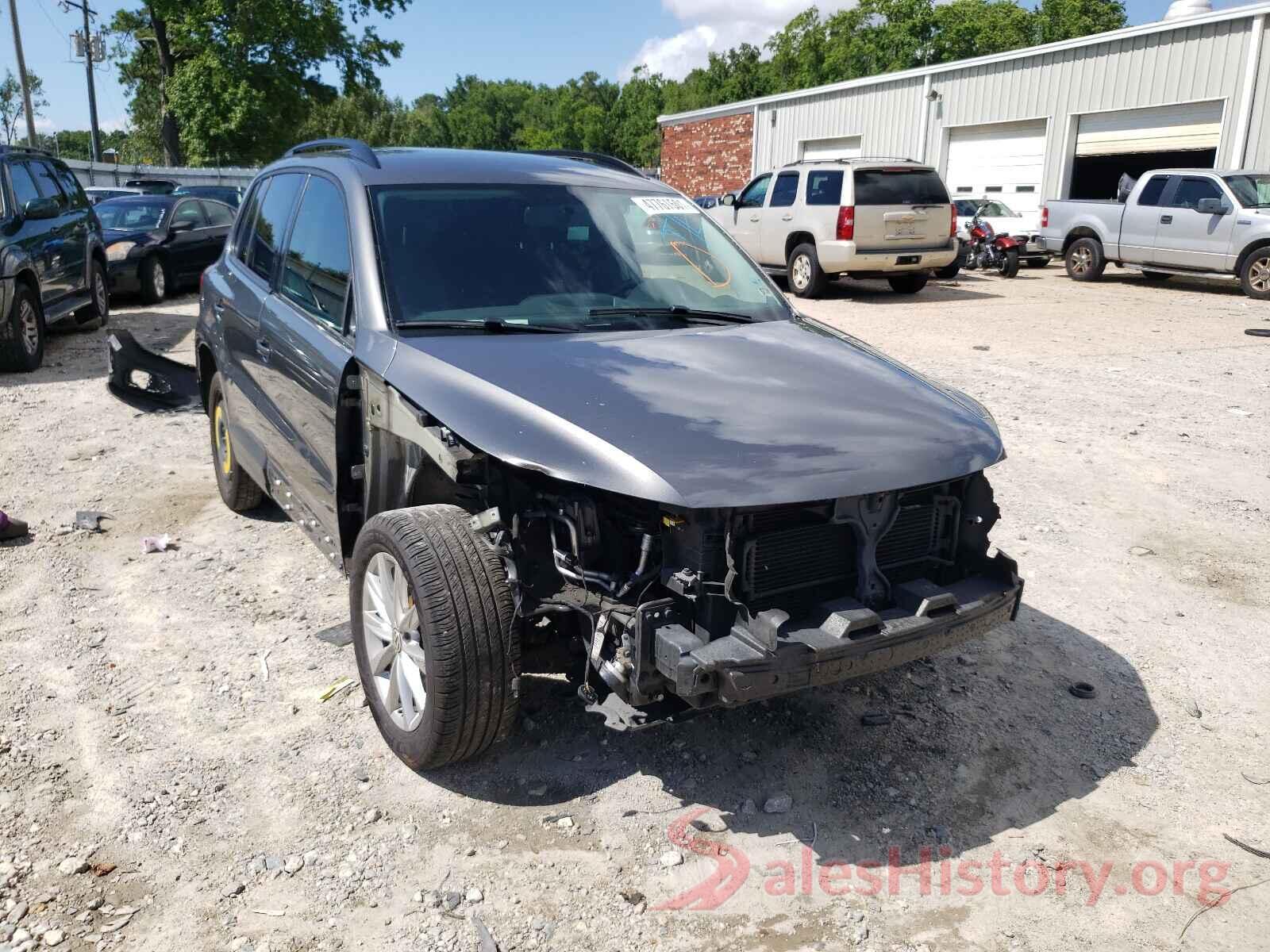 WVGAV7AX9HK049140 2017 VOLKSWAGEN TIGUAN