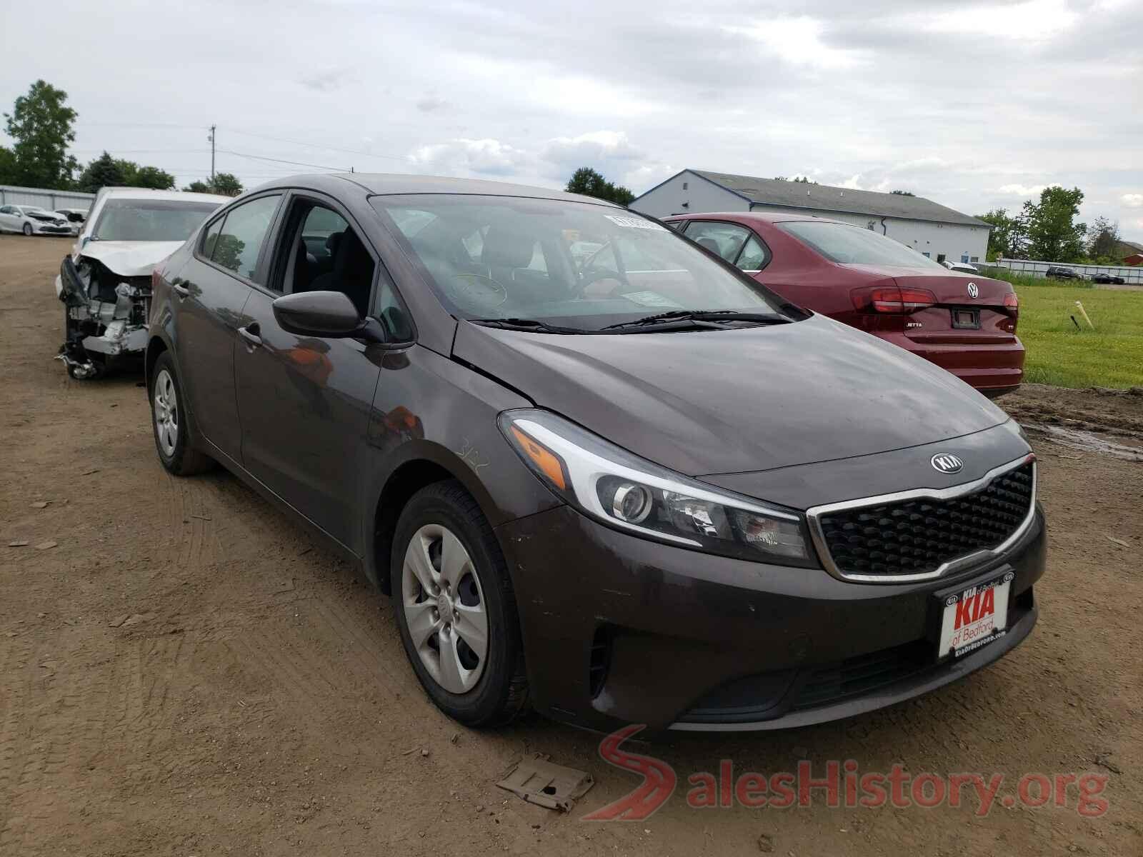 3KPFL4A72JE219152 2018 KIA FORTE