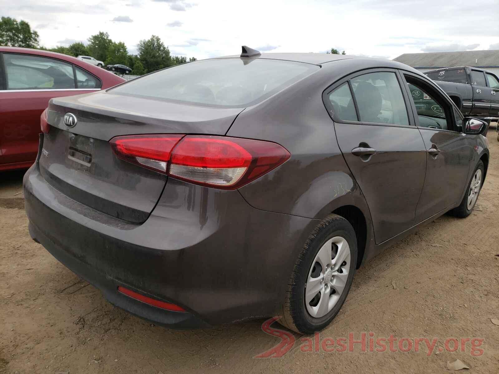 3KPFL4A72JE219152 2018 KIA FORTE