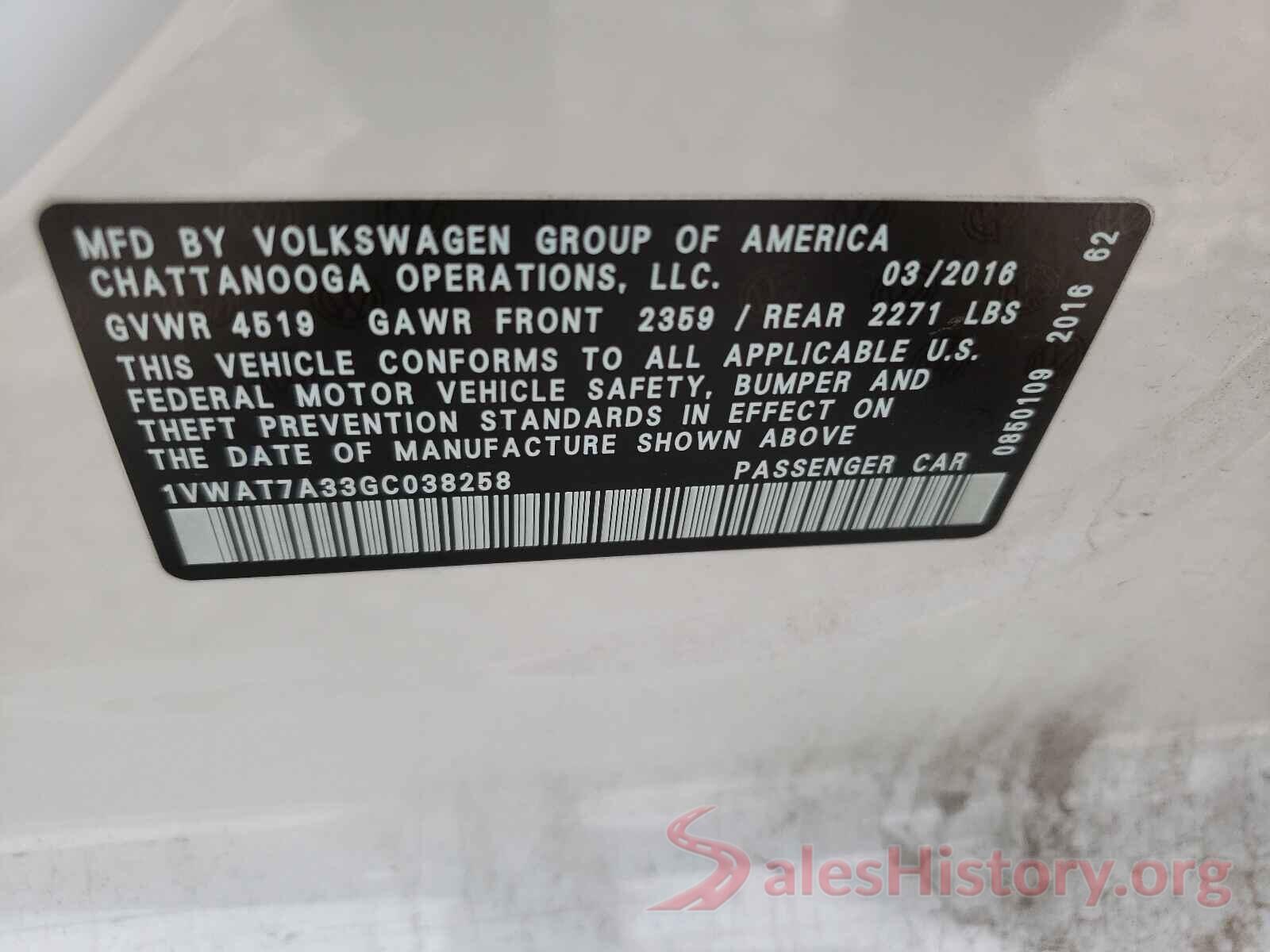 1VWAT7A33GC038258 2016 VOLKSWAGEN PASSAT