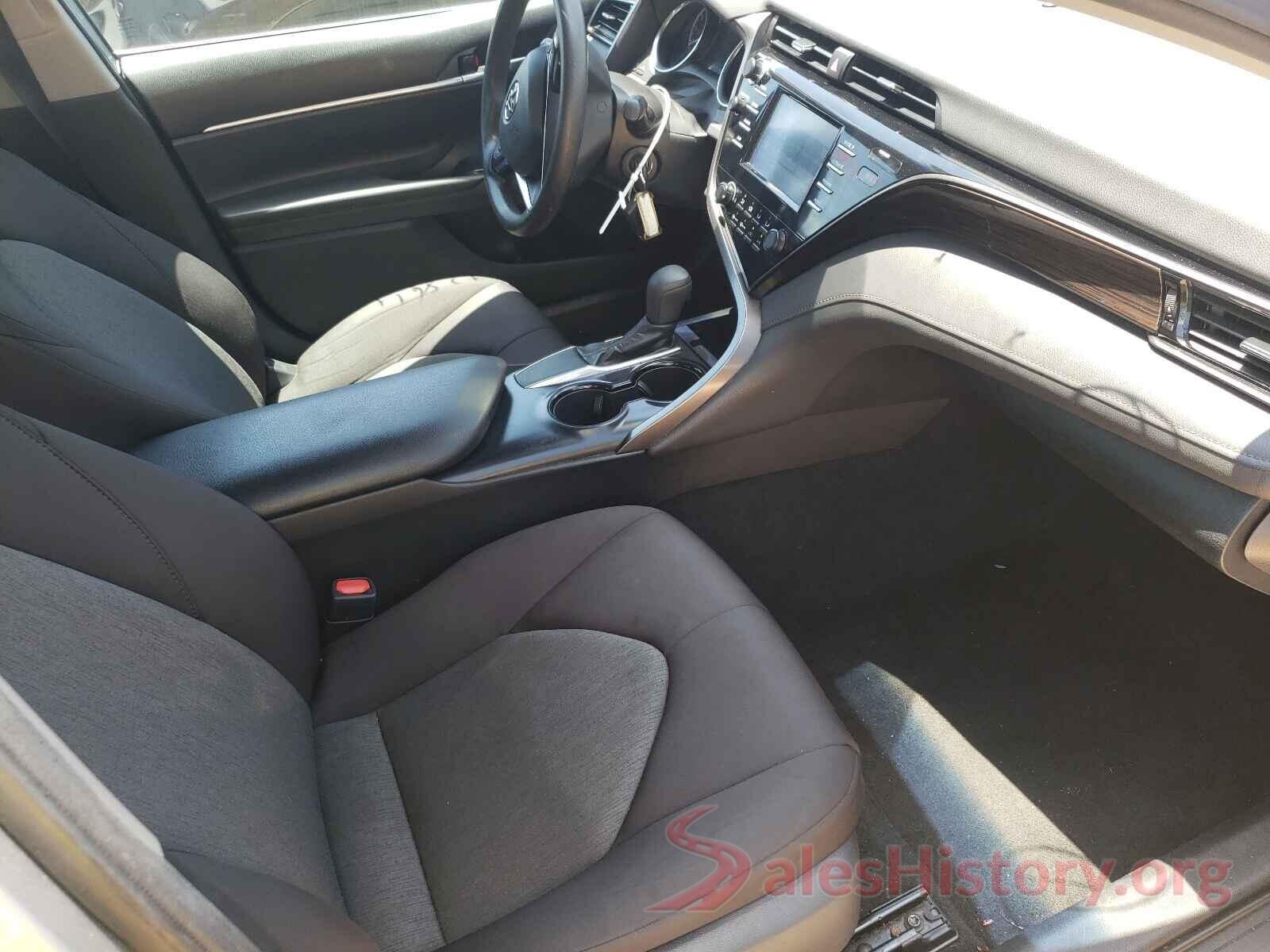 4T1B11HKXKU240844 2019 TOYOTA CAMRY