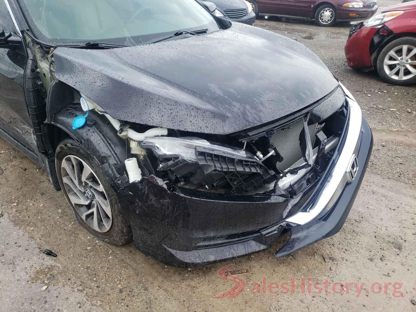 2HGFC2F72JH558769 2018 HONDA CIVIC