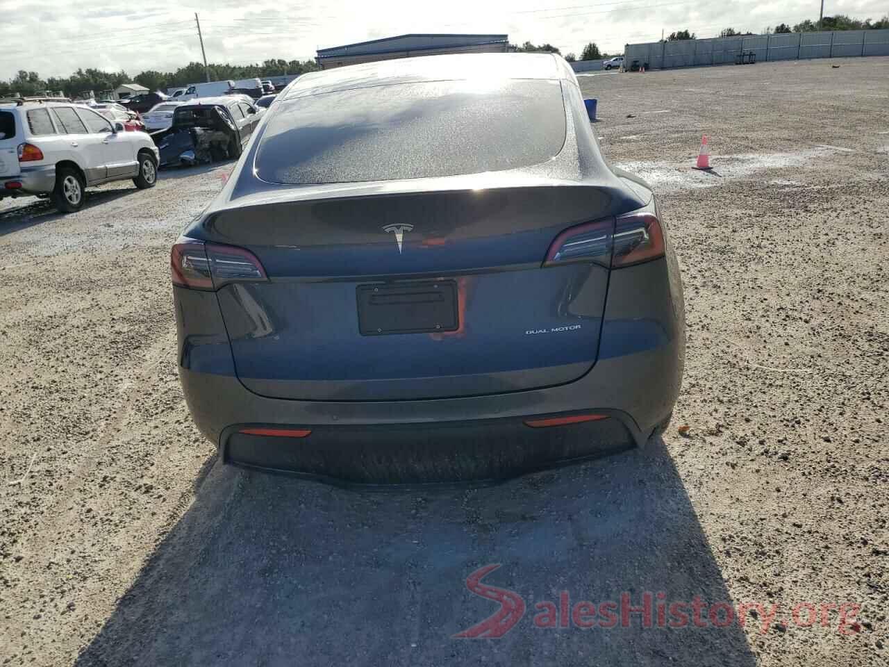 7SAYGDEE0NF368247 2022 TESLA MODEL Y