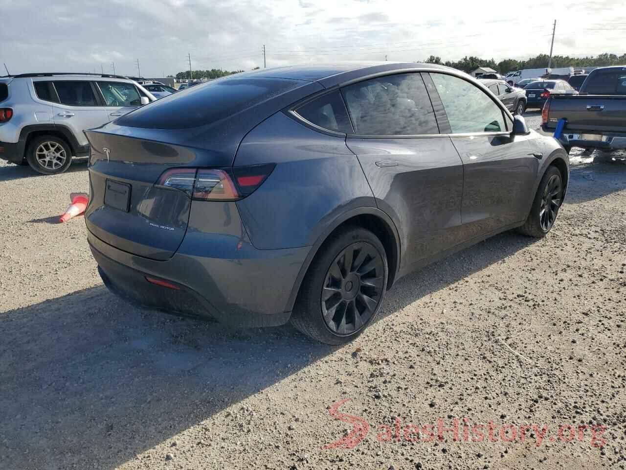 7SAYGDEE0NF368247 2022 TESLA MODEL Y