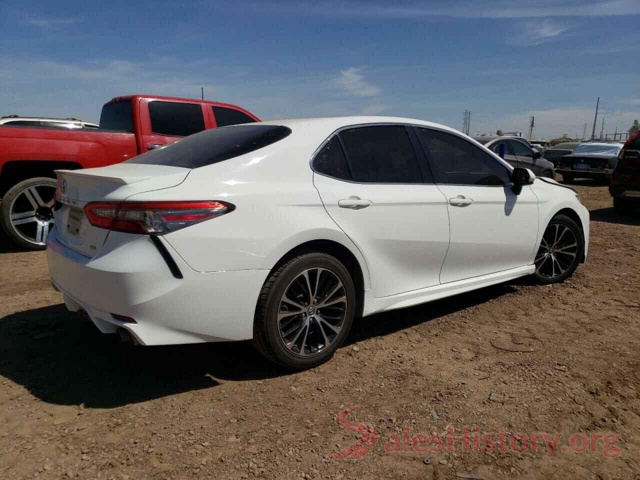 JTNB11HK5J3051801 2018 TOYOTA CAMRY