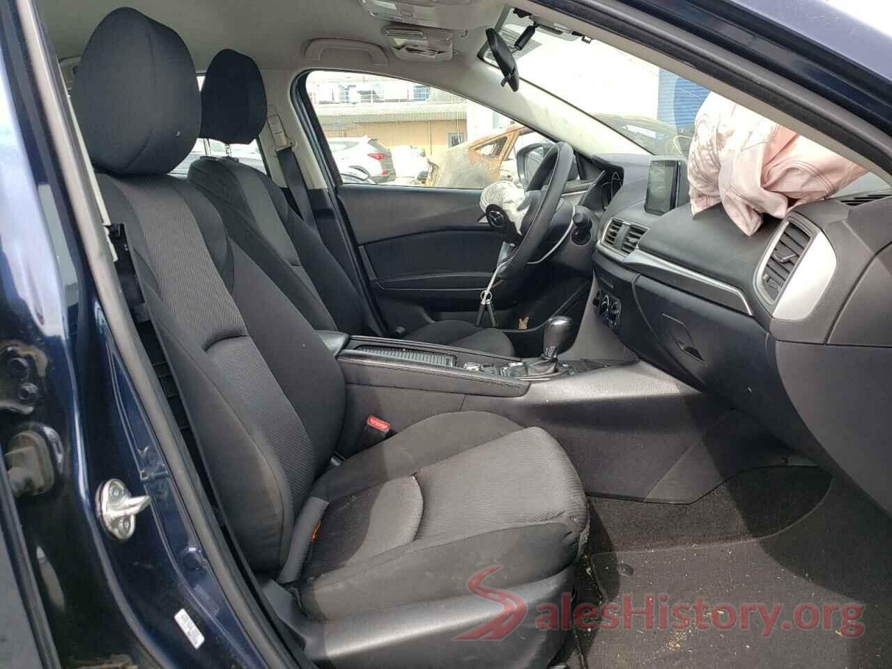 3MZBN1U70JM184827 2018 MAZDA 3