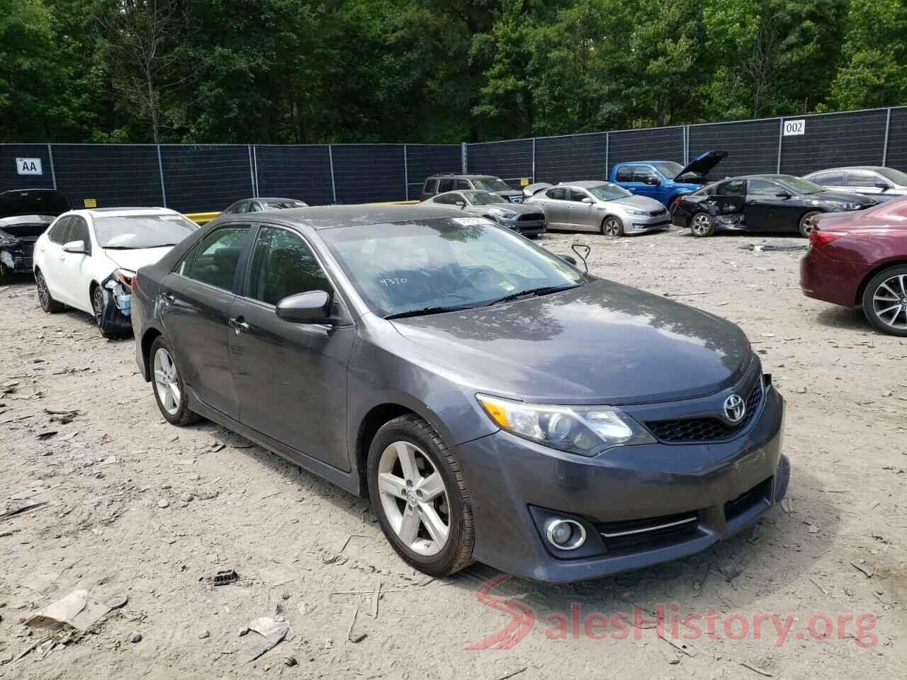 4T1BF1FK2EU749724 2014 TOYOTA CAMRY