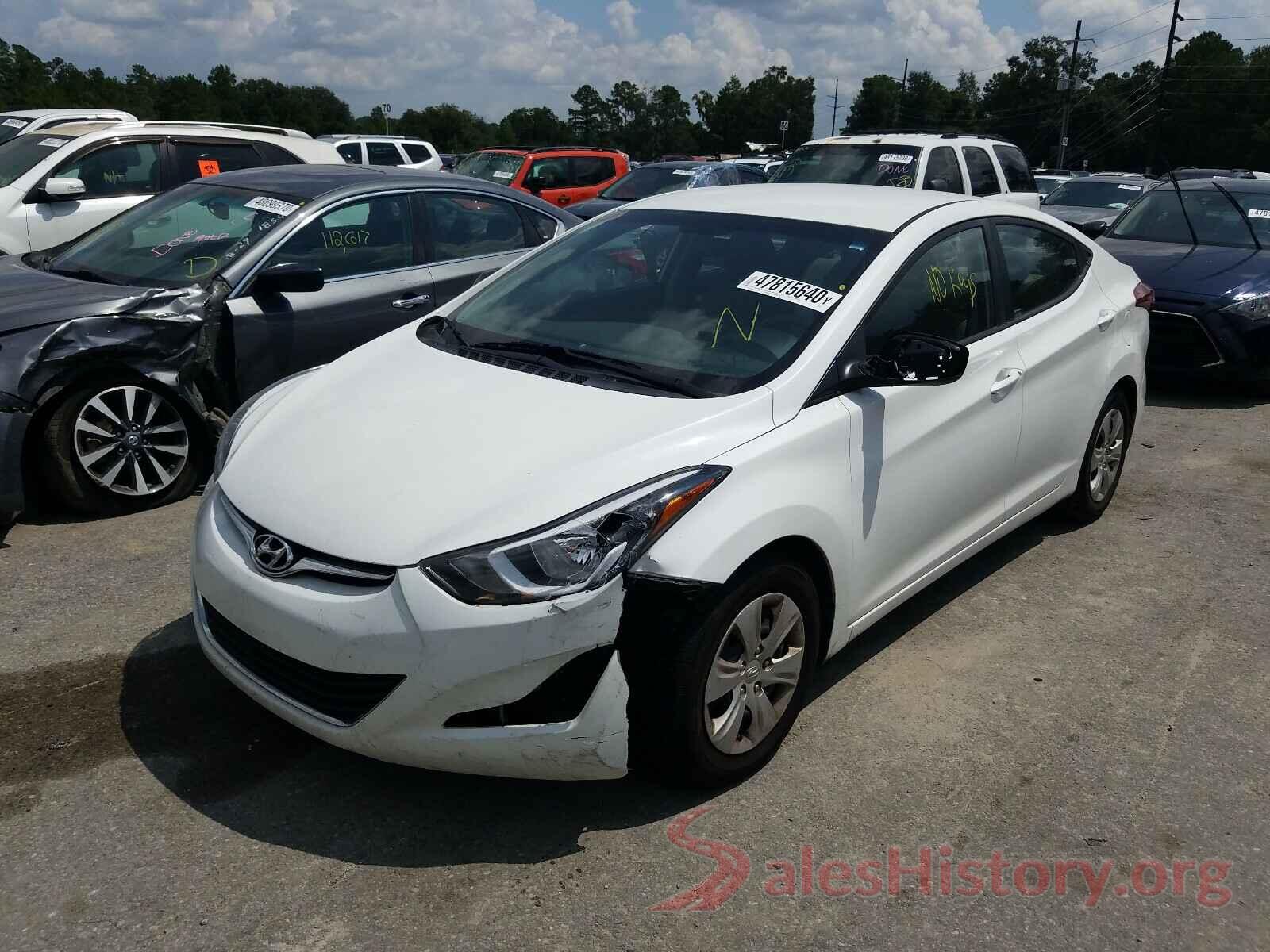 5NPDH4AE1GH755988 2016 HYUNDAI ELANTRA