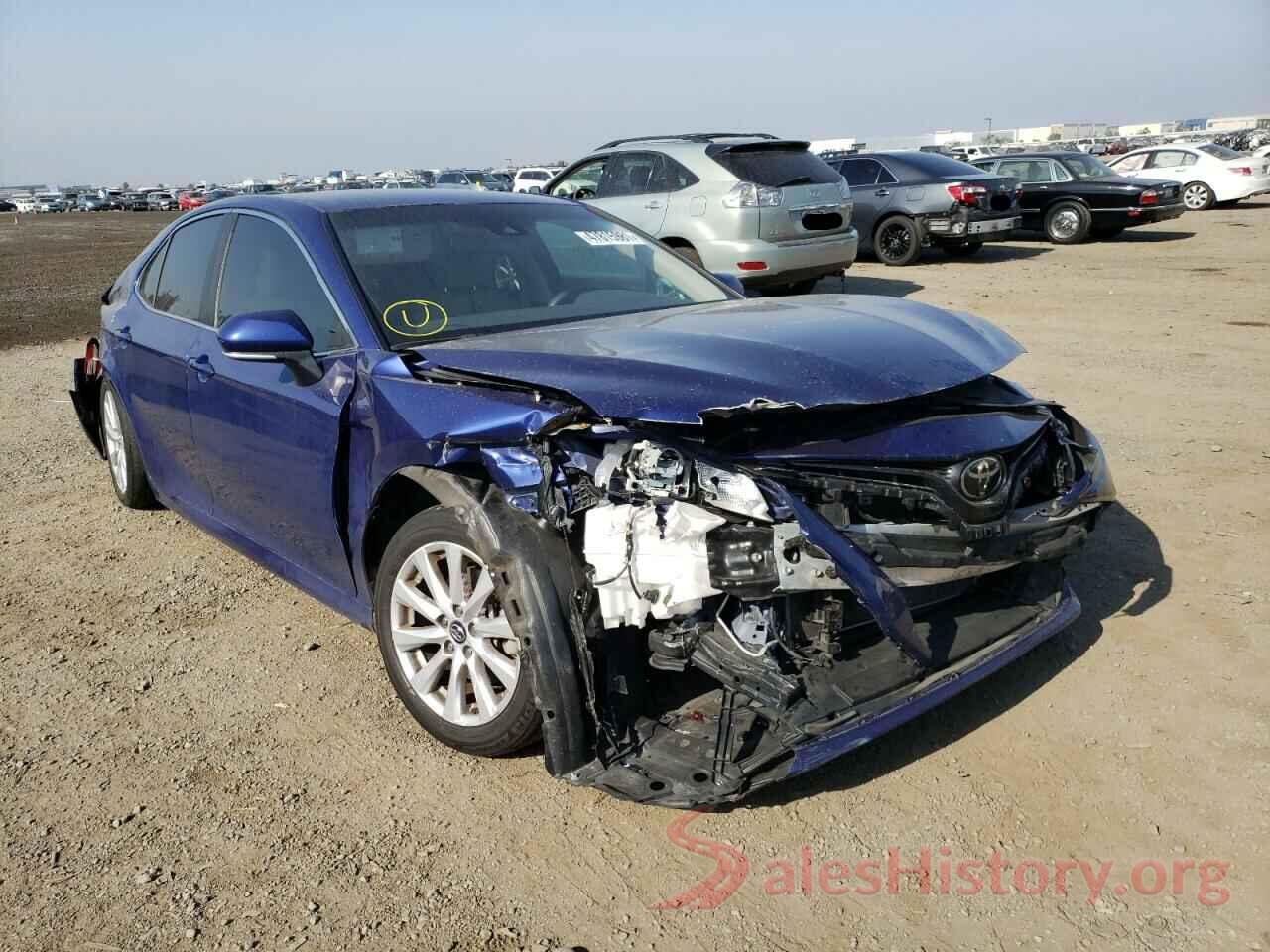 4T1B11HK6JU530738 2018 TOYOTA CAMRY