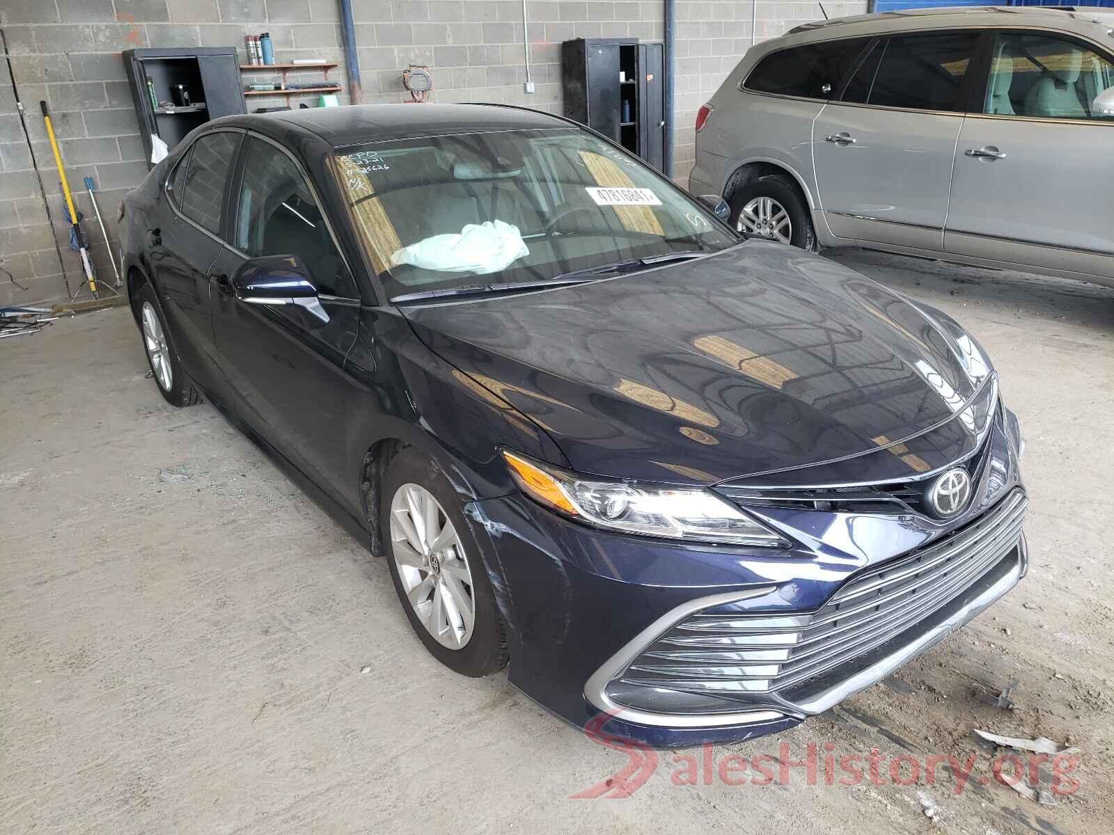 4T1R11AK7MU525626 2021 TOYOTA CAMRY