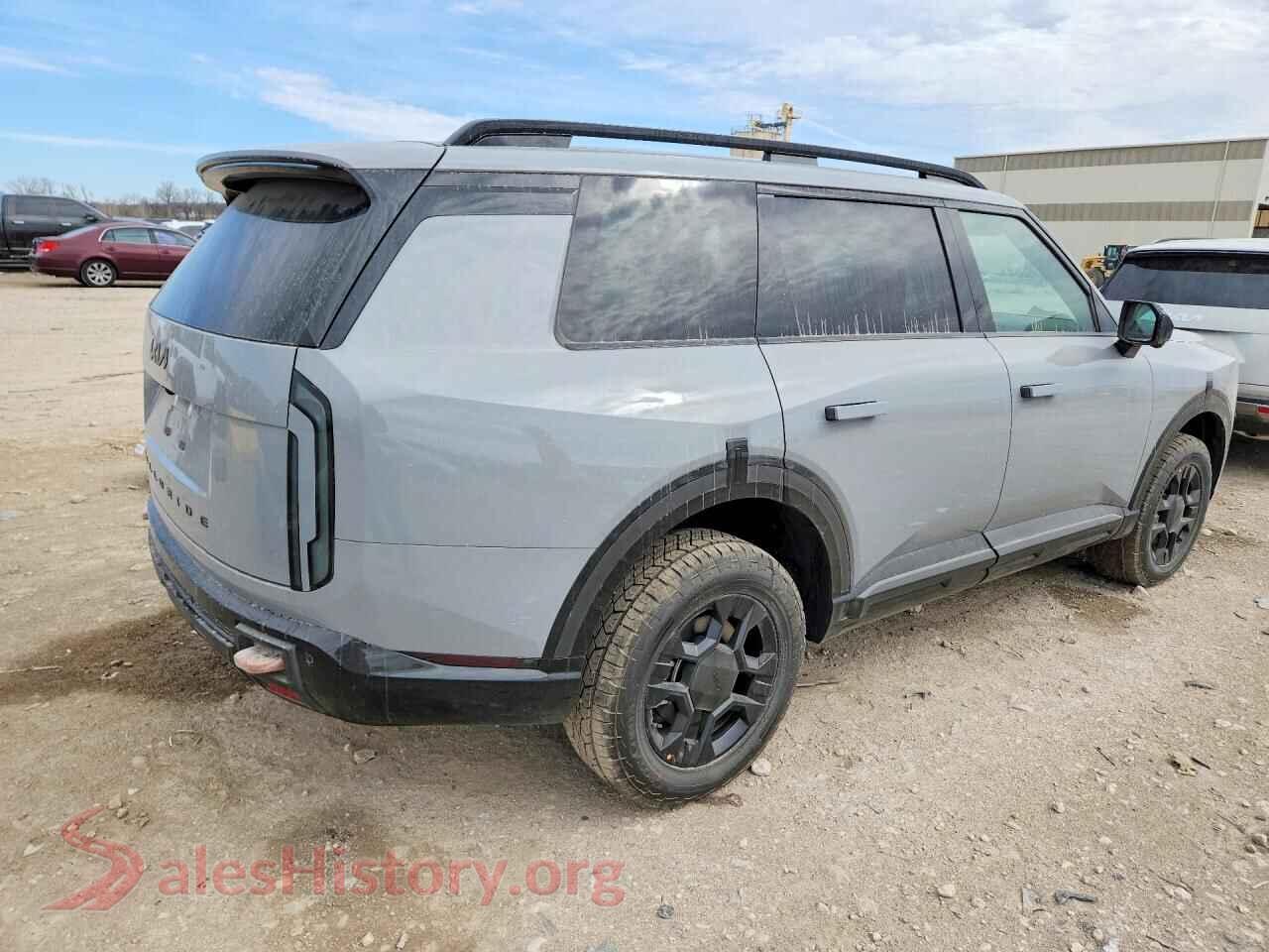 2027 KIA TELLURIDE VIN 5XYPLES18VG005750, right side view