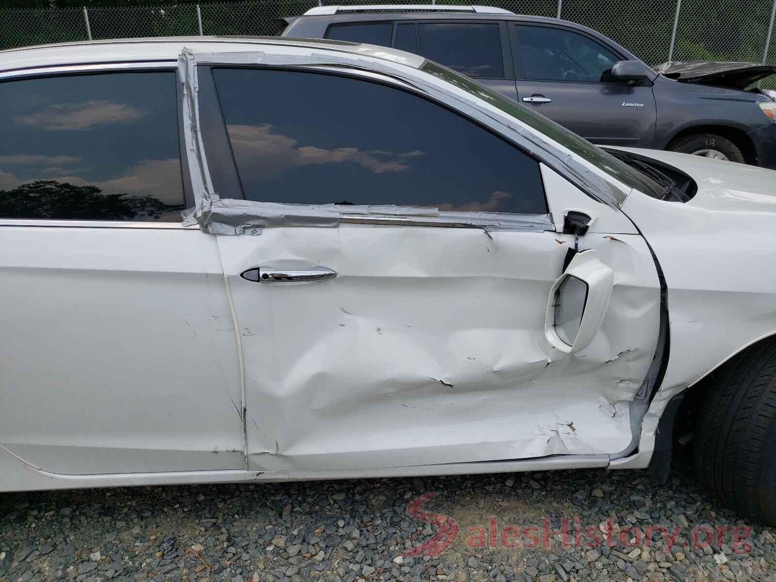 1HGCR2F9XHA110940 2017 HONDA ACCORD