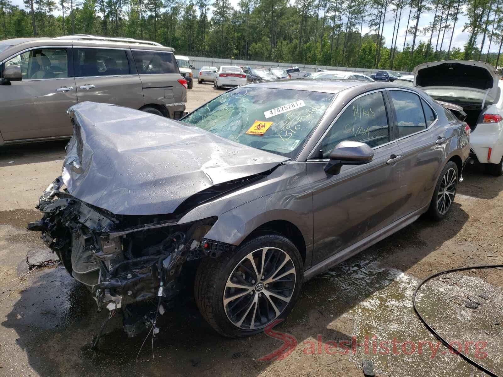 4T1B11HK5JU059021 2018 TOYOTA CAMRY