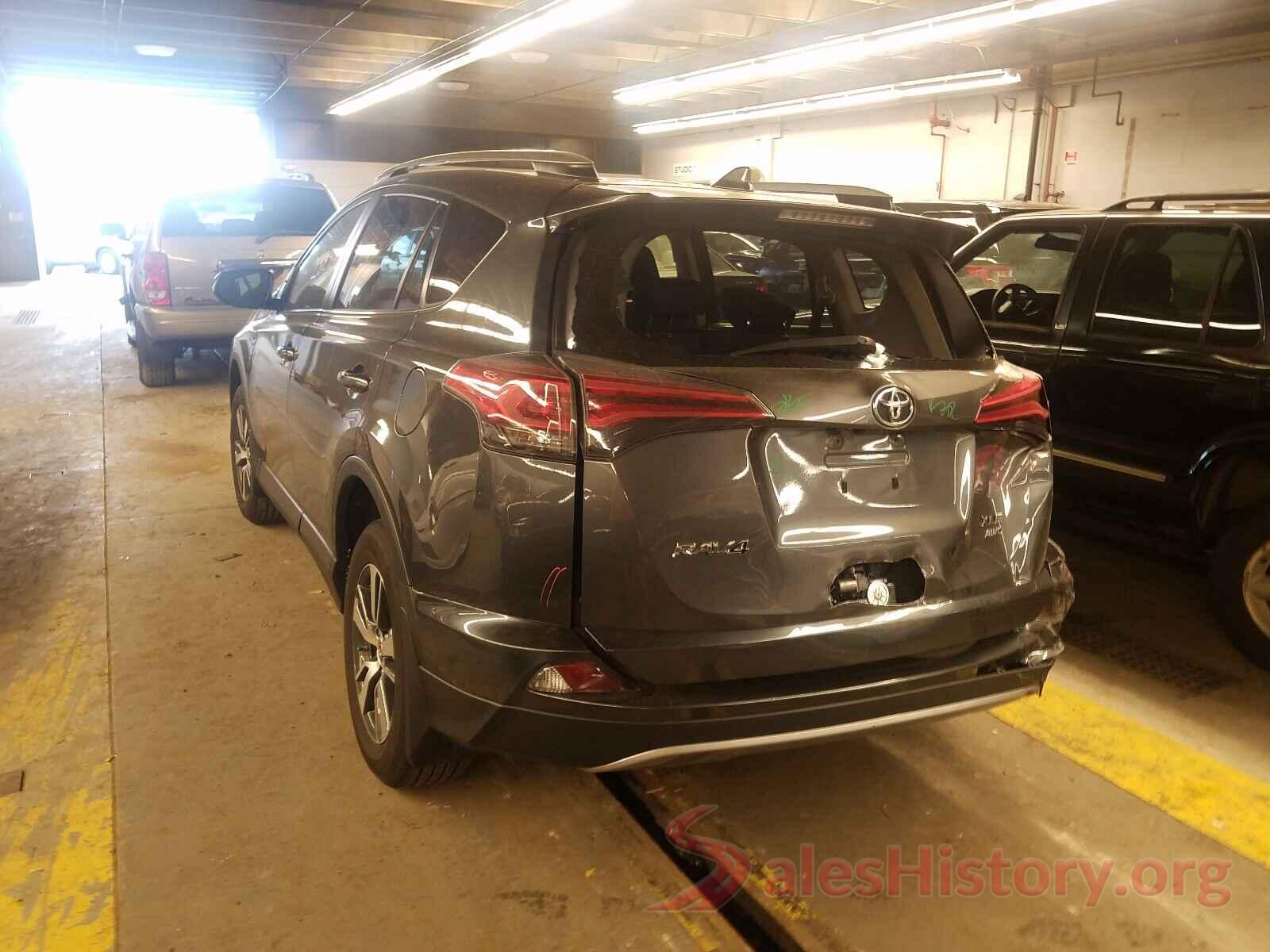 JTMRFREV7JD257780 2018 TOYOTA RAV4