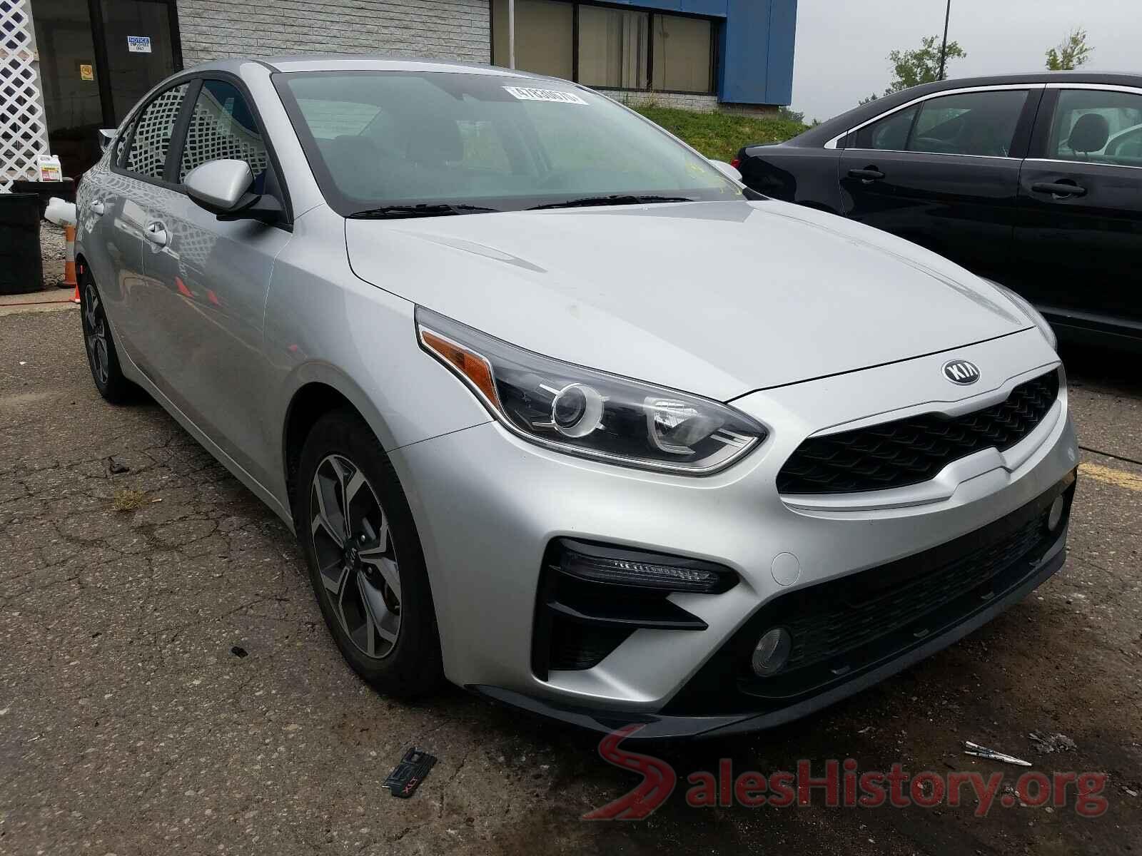 3KPF24AD7KE135354 2019 KIA FORTE