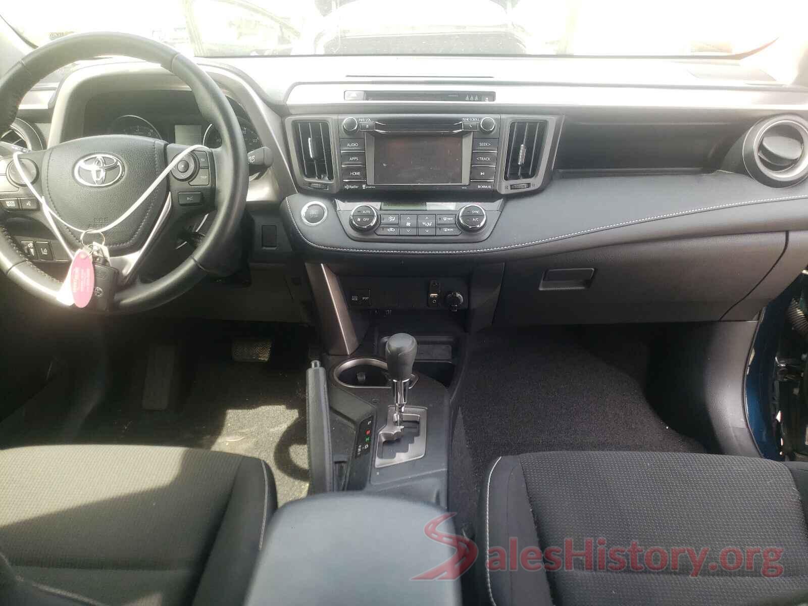 JTMRFREV4HJ715609 2017 TOYOTA RAV4