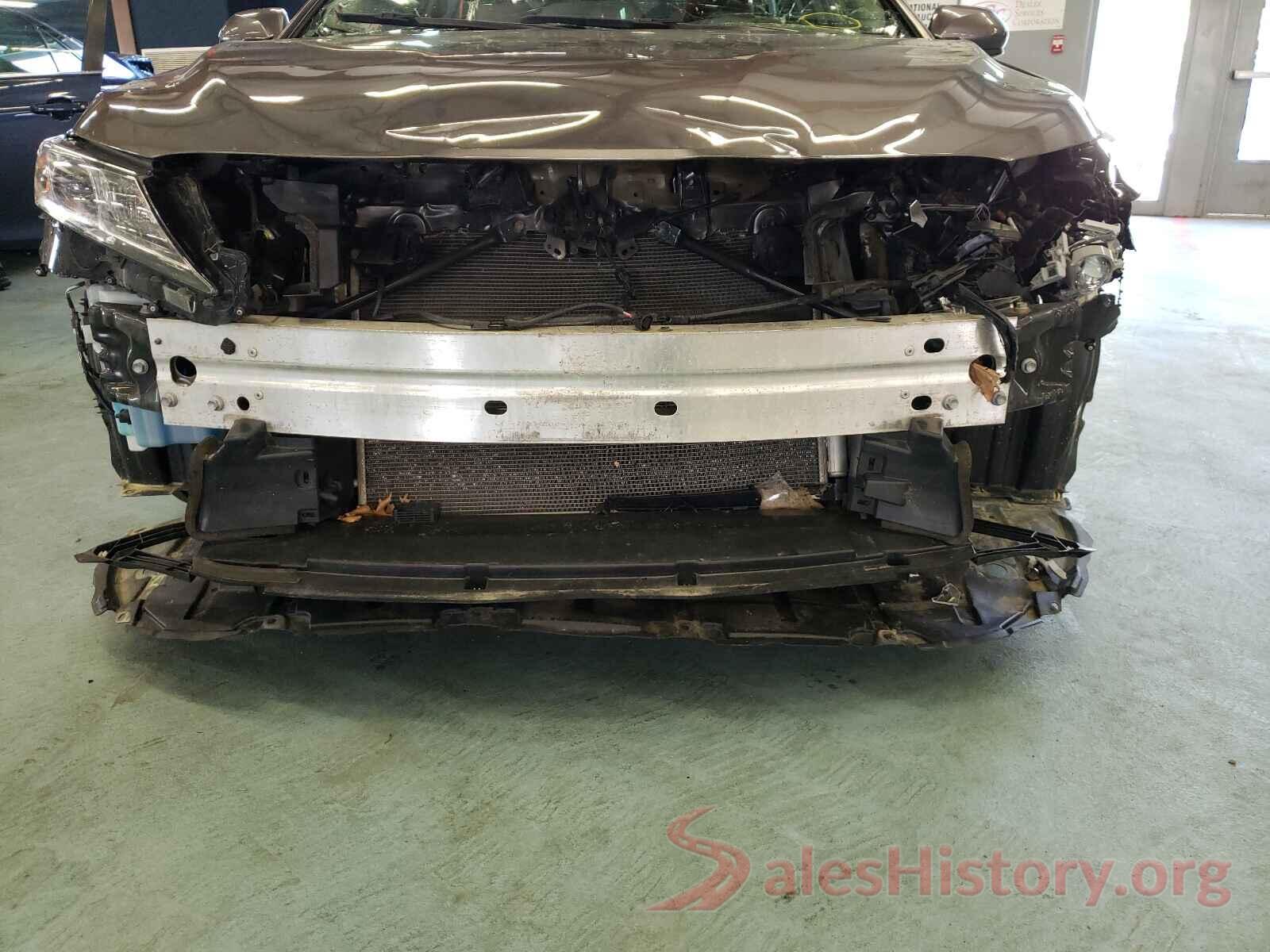 4T1B11HK9JU096685 2018 TOYOTA CAMRY