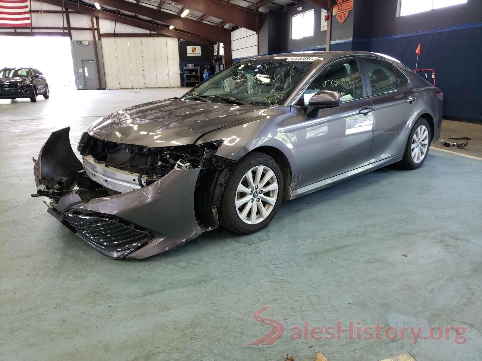 4T1B11HK9JU096685 2018 TOYOTA CAMRY