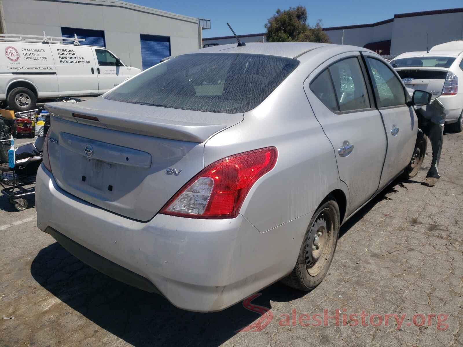 3N1CN7AP2JK439524 2018 NISSAN VERSA