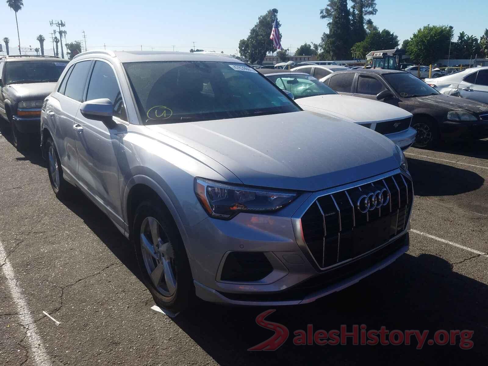 WA1AECF37K1068666 2019 AUDI Q3