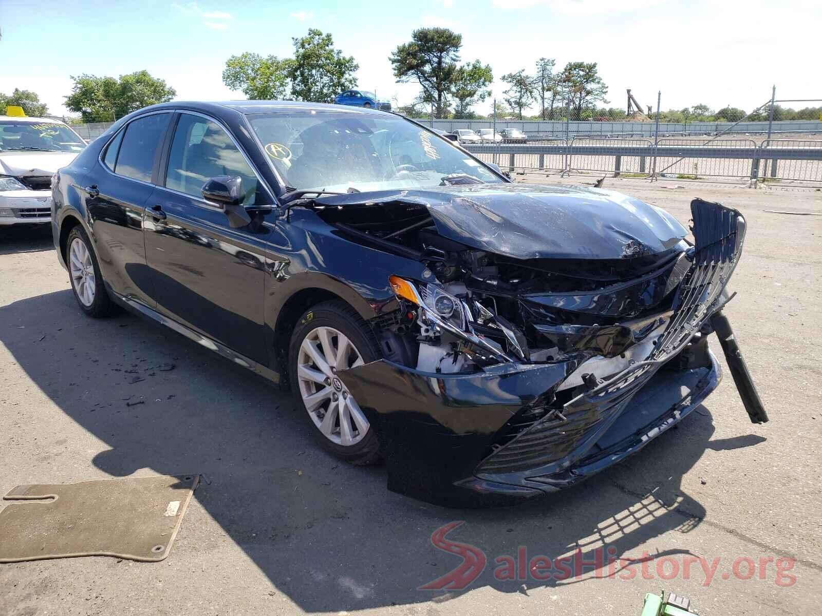 4T1B11HKXKU703744 2019 TOYOTA CAMRY