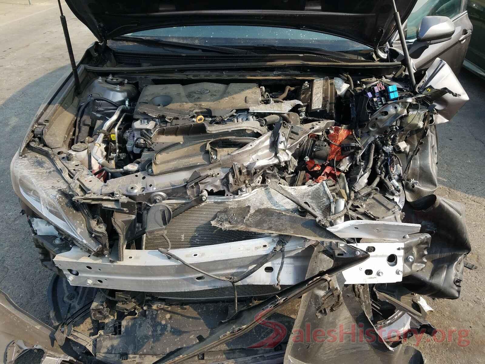 4T1B11HKXKU769775 2019 TOYOTA CAMRY