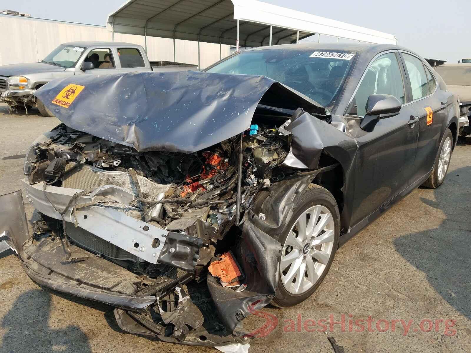 4T1B11HKXKU769775 2019 TOYOTA CAMRY