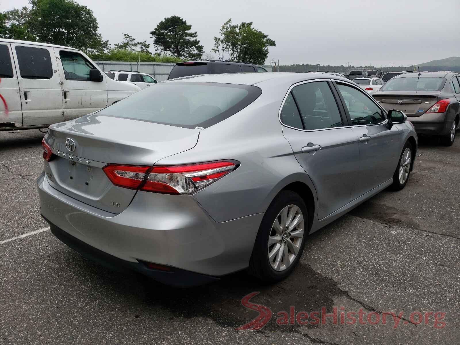 4T1B11HK8JU011934 2018 TOYOTA CAMRY