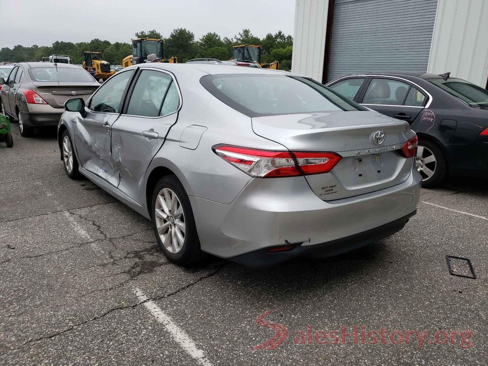 4T1B11HK8JU011934 2018 TOYOTA CAMRY