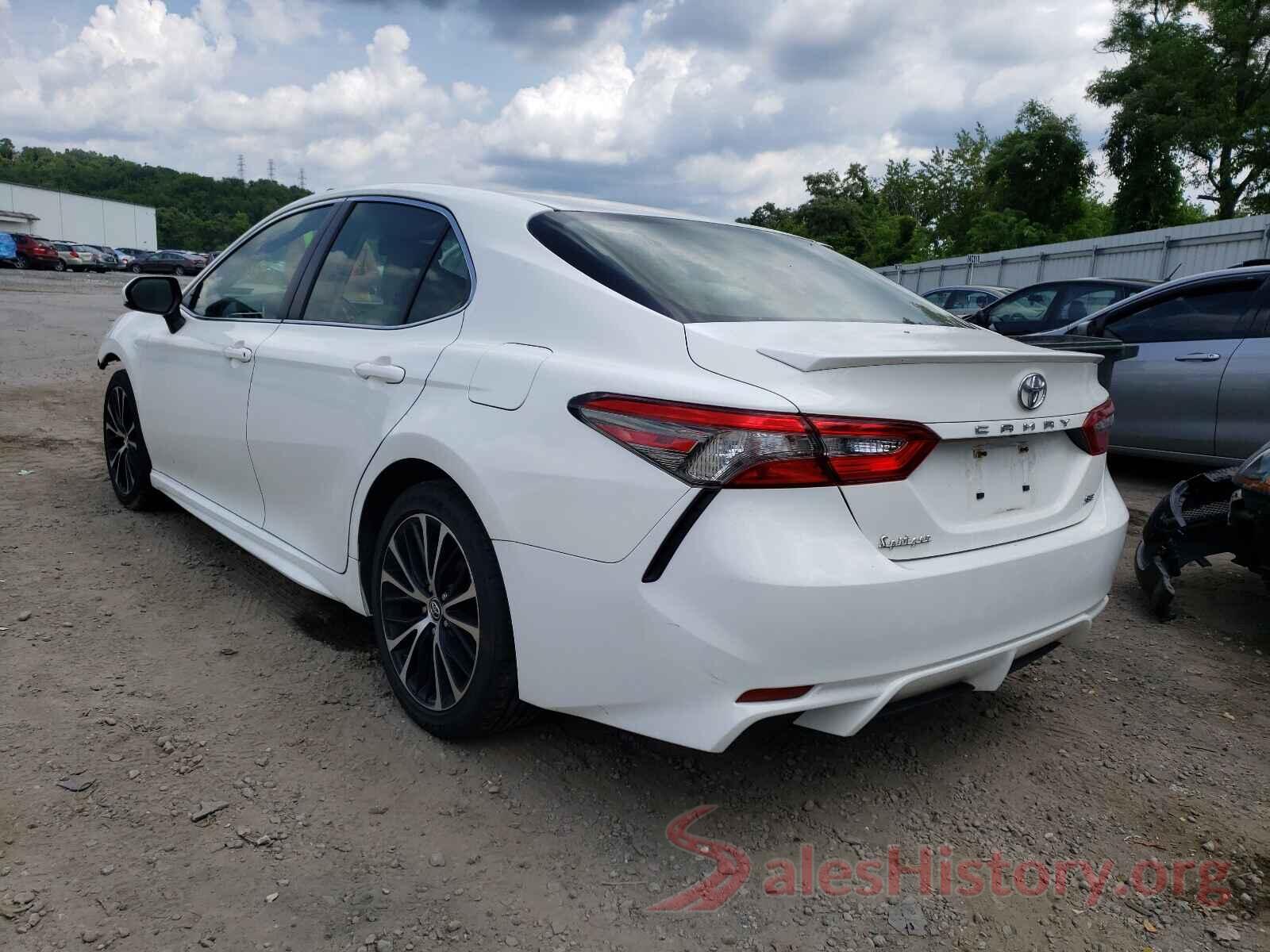 JTNB11HK3J3004105 2018 TOYOTA CAMRY