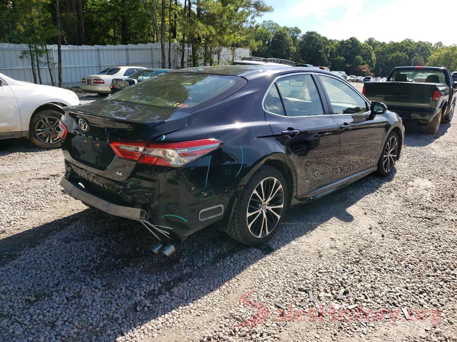 JTNB11HKXJ3011181 2018 TOYOTA CAMRY