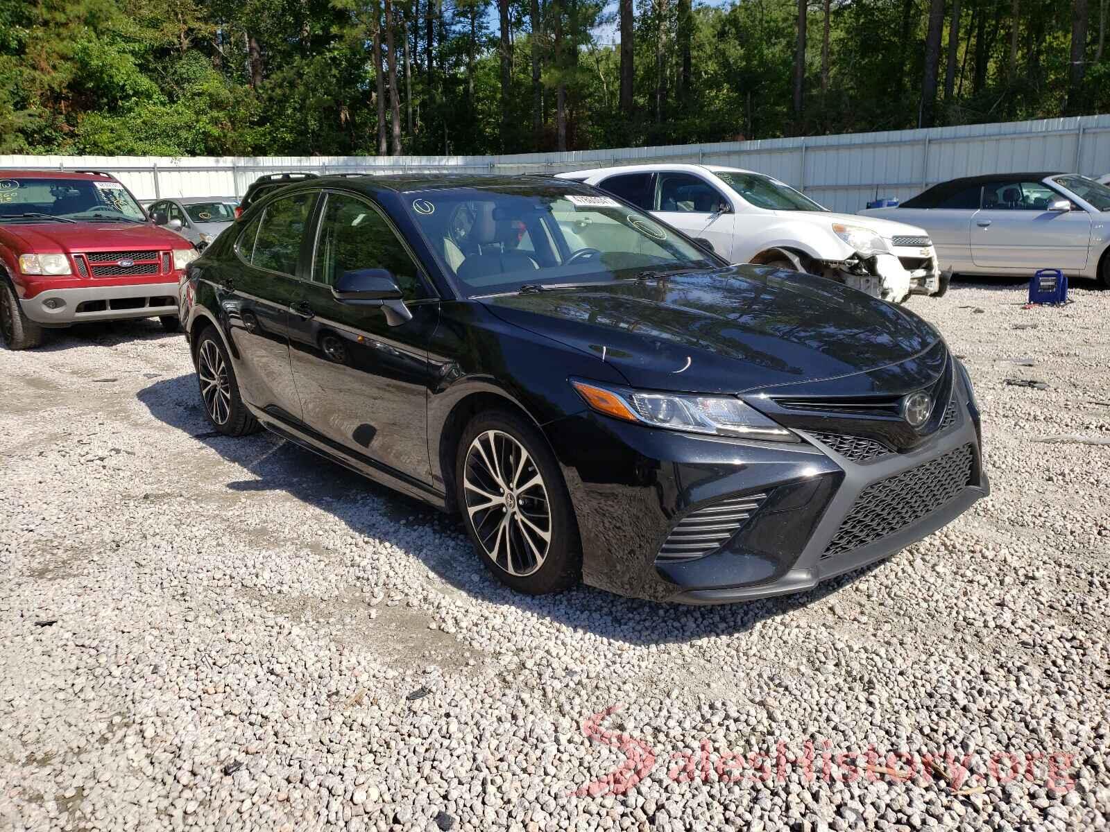 JTNB11HKXJ3011181 2018 TOYOTA CAMRY