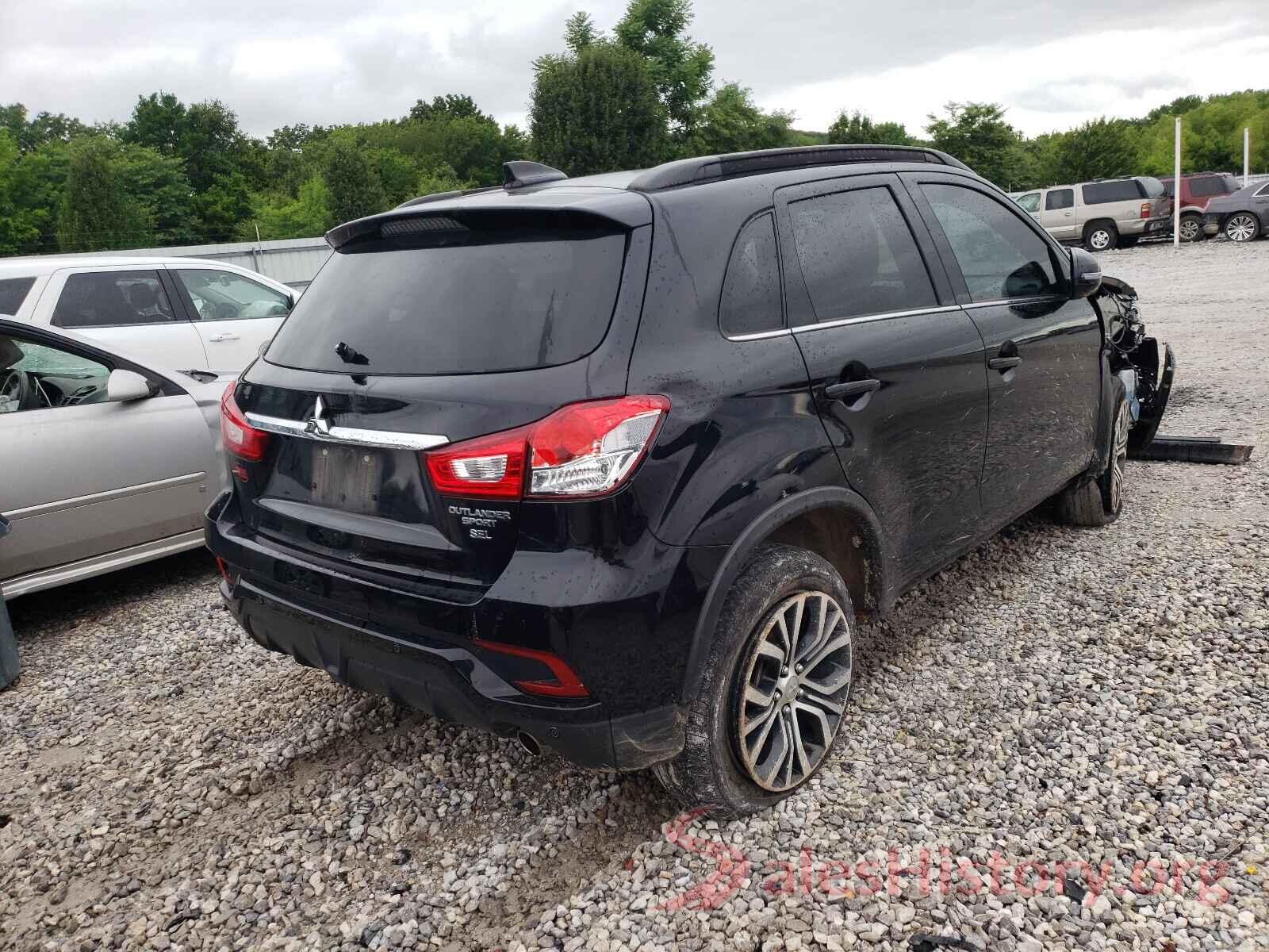 JA4AP4AW7JU010765 2018 MITSUBISHI OUTLANDER