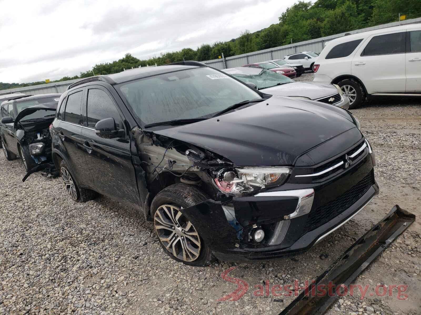 JA4AP4AW7JU010765 2018 MITSUBISHI OUTLANDER