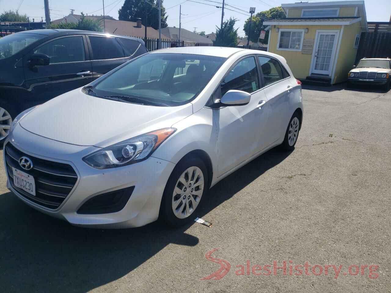 KMHD35LH4HU379480 2017 HYUNDAI ELANTRA