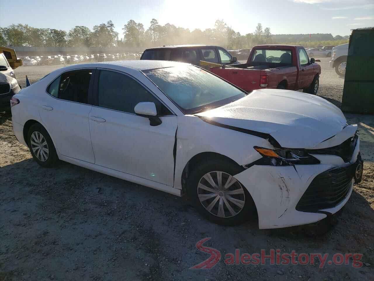 4T1B11HK2JU535158 2018 TOYOTA CAMRY