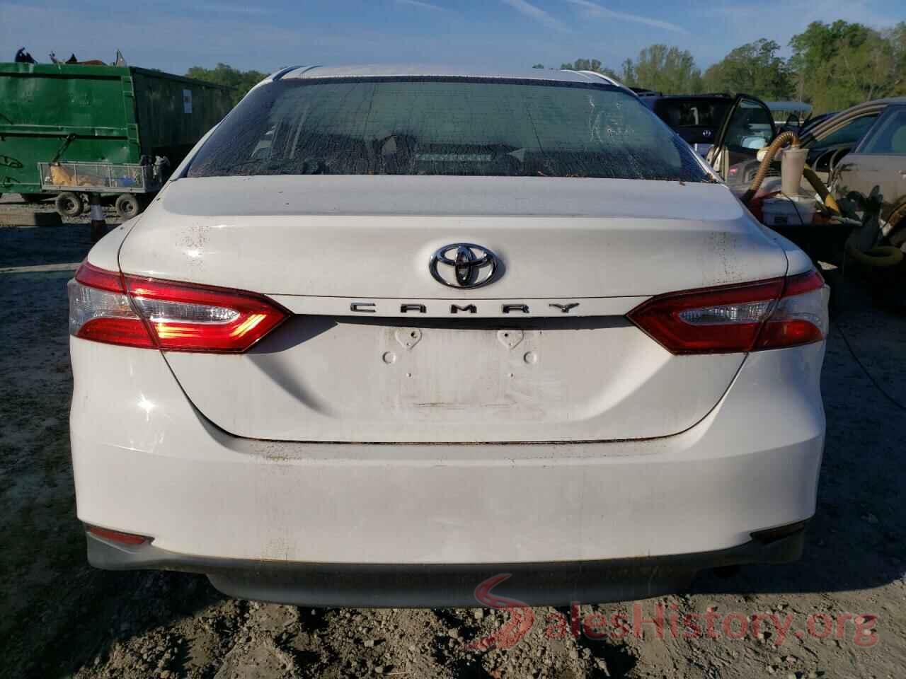 4T1B11HK2JU535158 2018 TOYOTA CAMRY