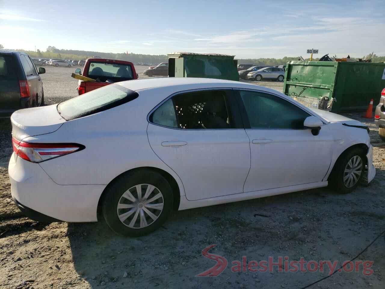 4T1B11HK2JU535158 2018 TOYOTA CAMRY