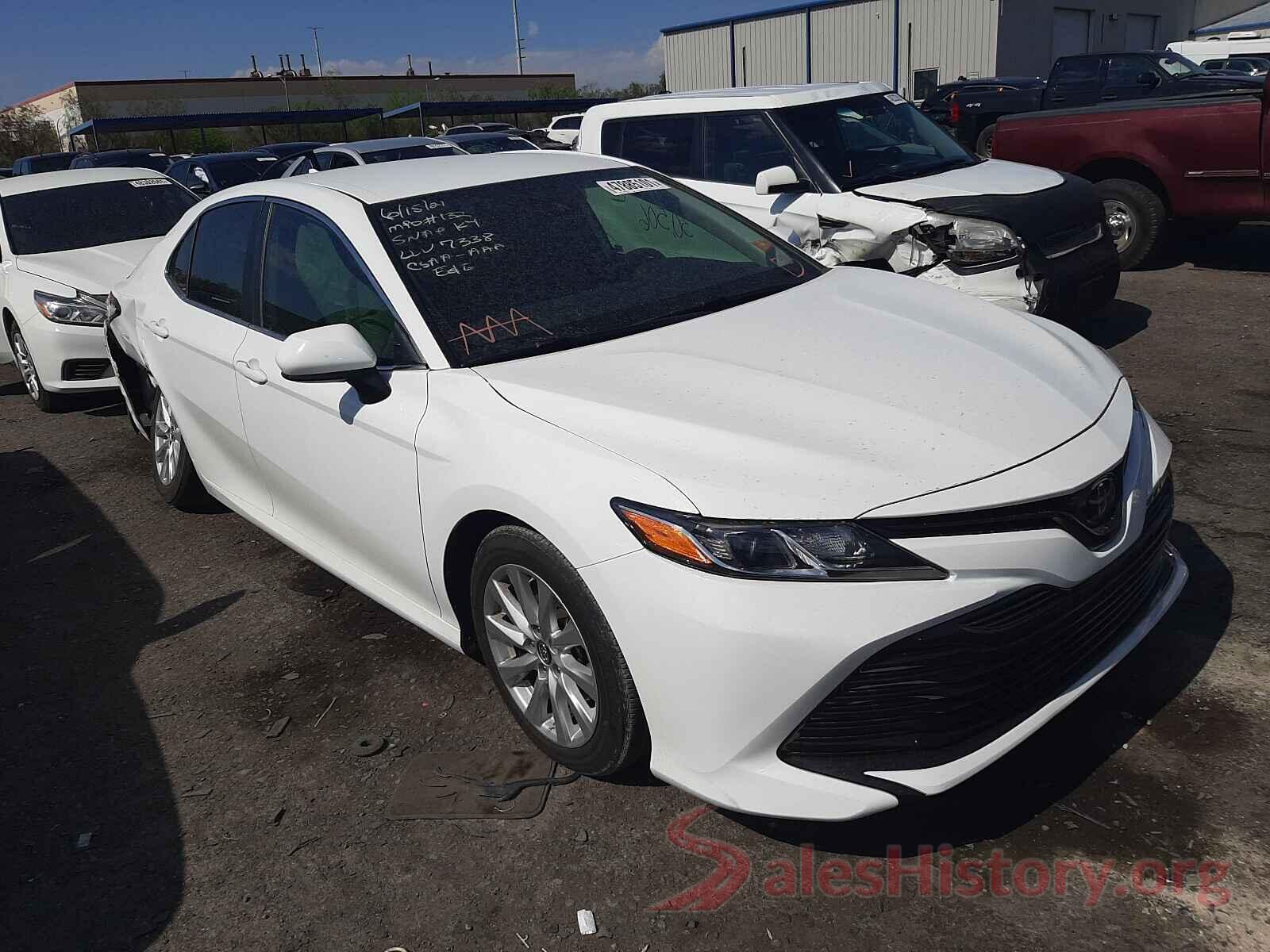 4T1B11HK0KU251657 2019 TOYOTA CAMRY