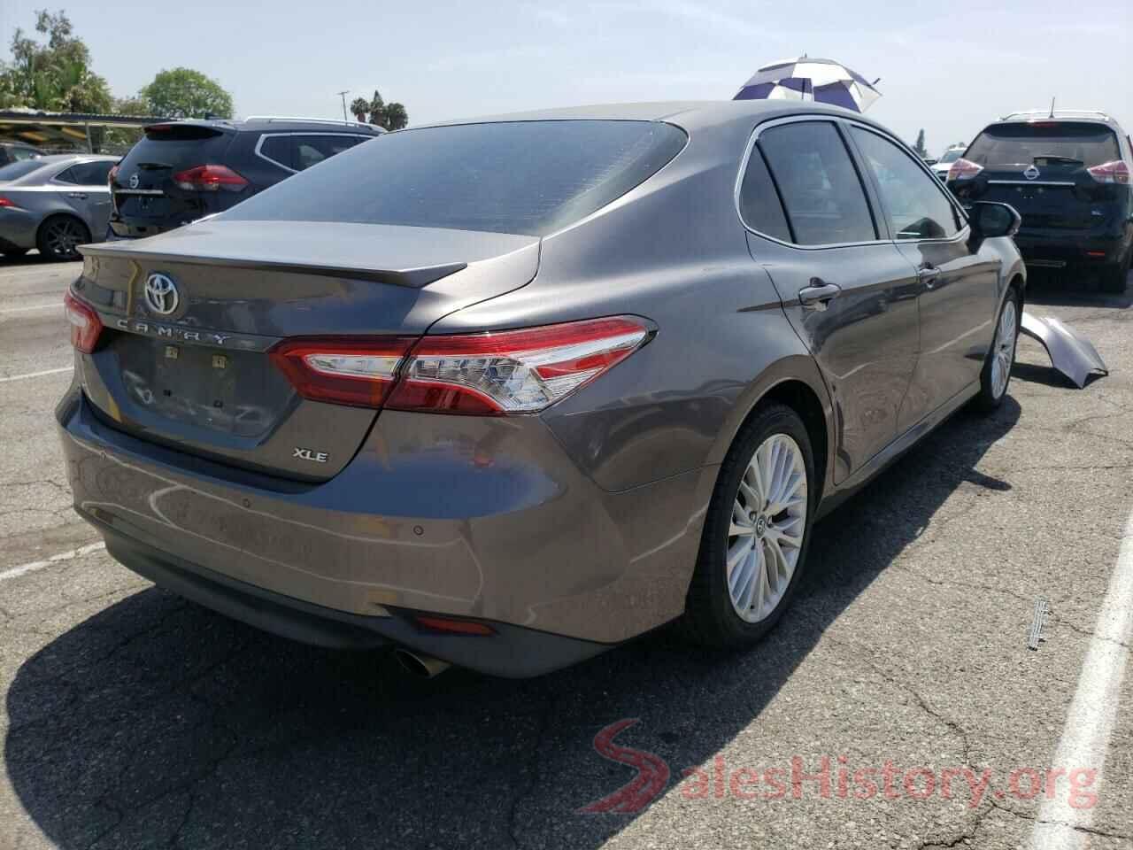 4T1B11HK5JU505149 2018 TOYOTA CAMRY