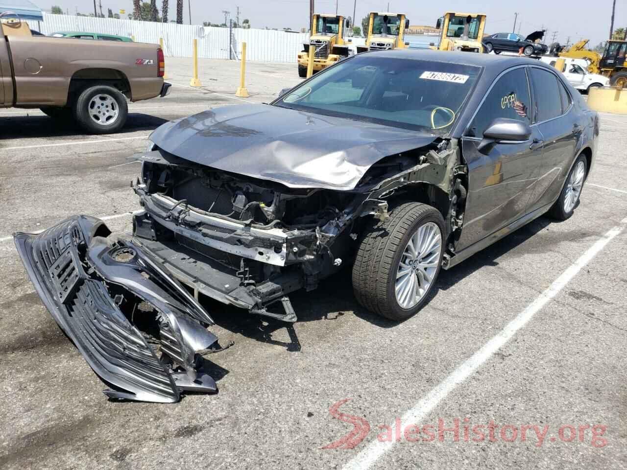 4T1B11HK5JU505149 2018 TOYOTA CAMRY