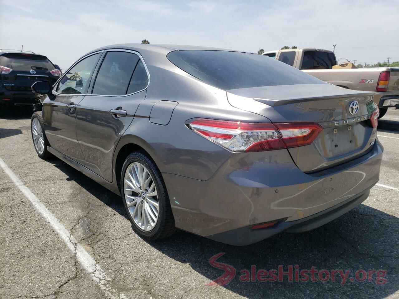 4T1B11HK5JU505149 2018 TOYOTA CAMRY