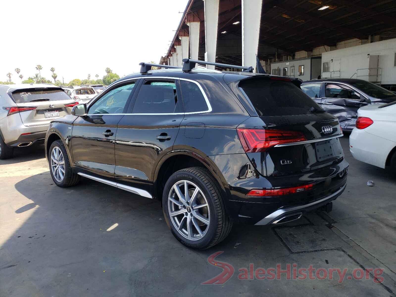 WA1E2AFY4M2061049 2021 AUDI Q5