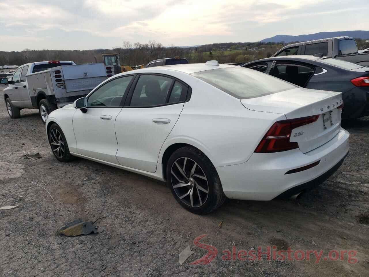 7JRA22TK4KG017547 2019 VOLVO S60