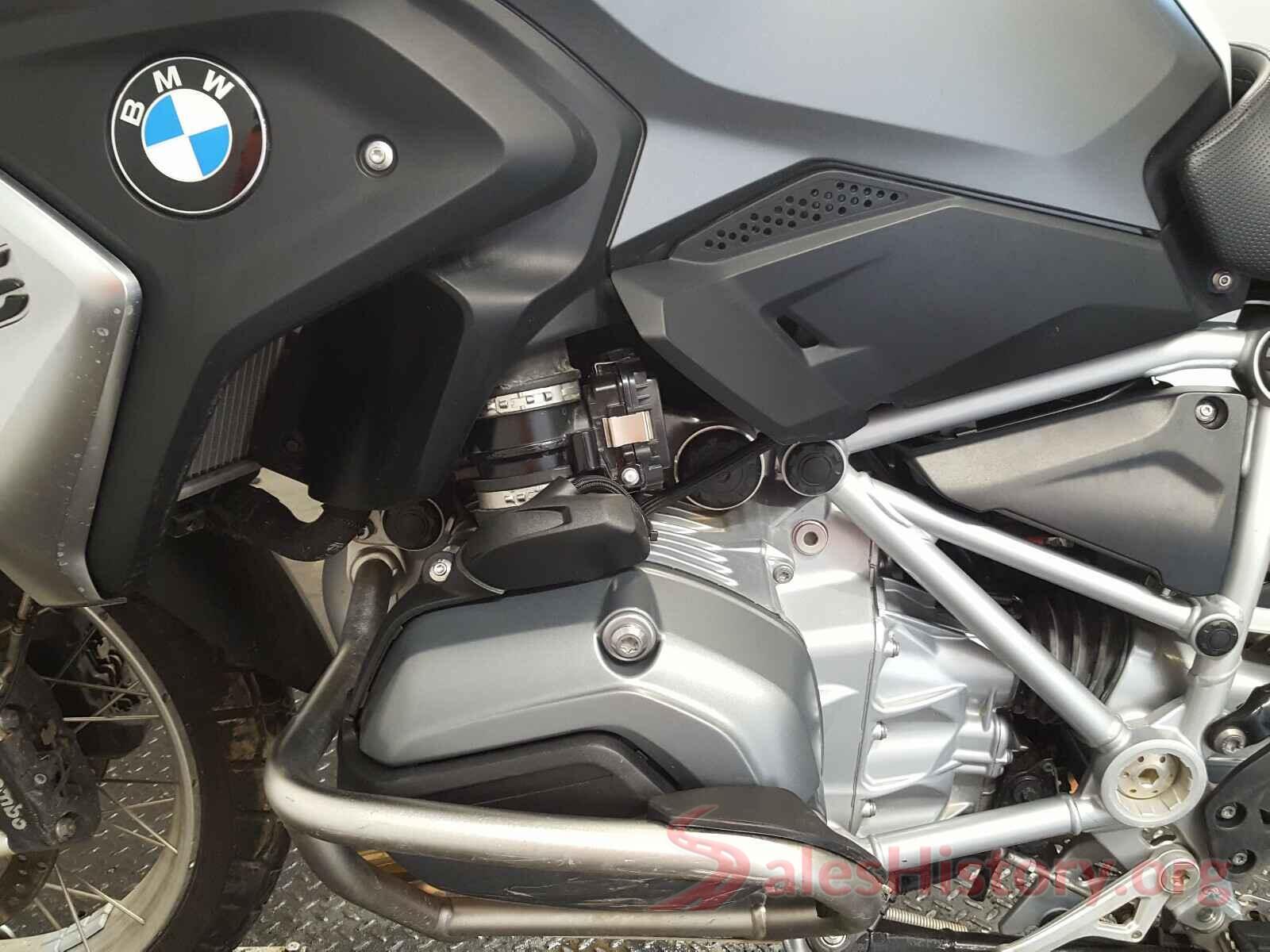 WB10A6109JZ656903 2018 BMW MOTORCYCLE