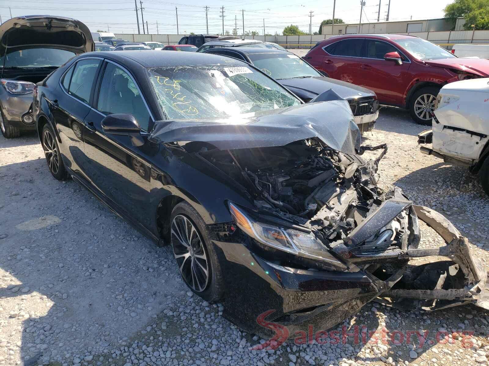 4T1B11HK9JU579254 2018 TOYOTA CAMRY