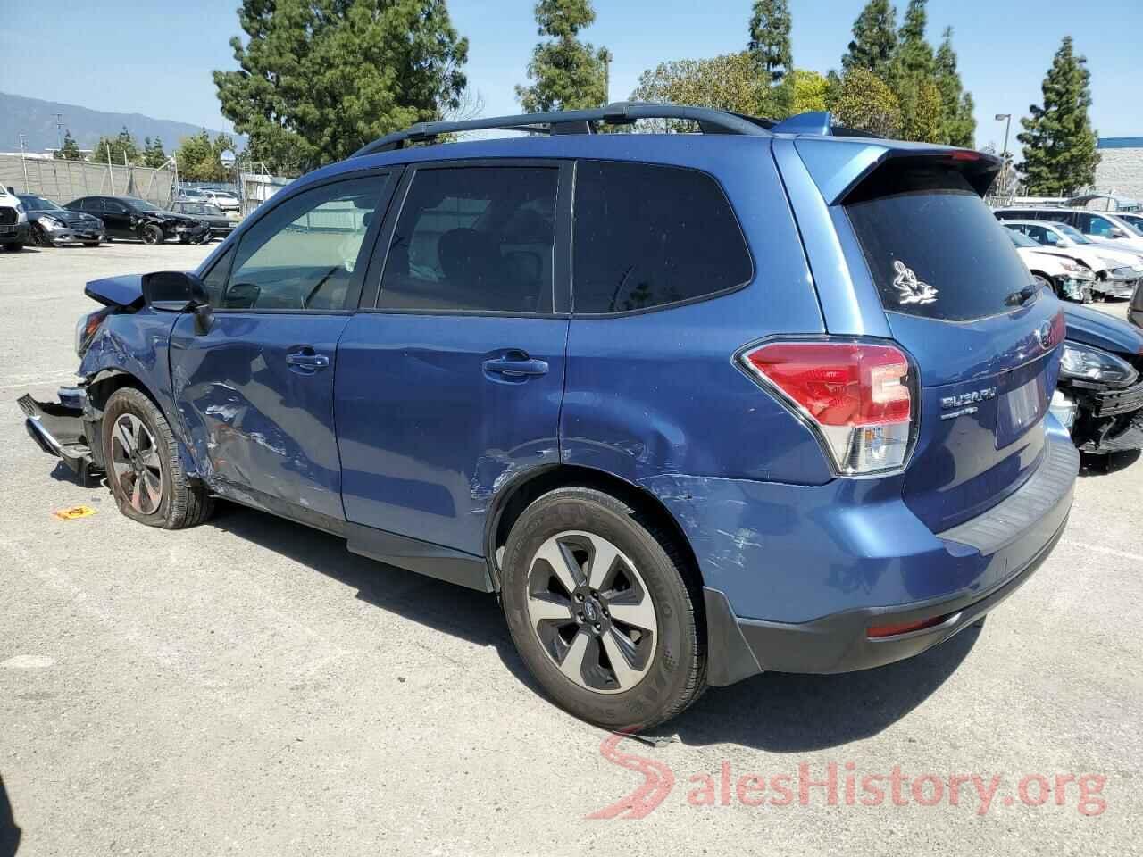 JF2SJAGC5JH488121 2018 SUBARU FORESTER