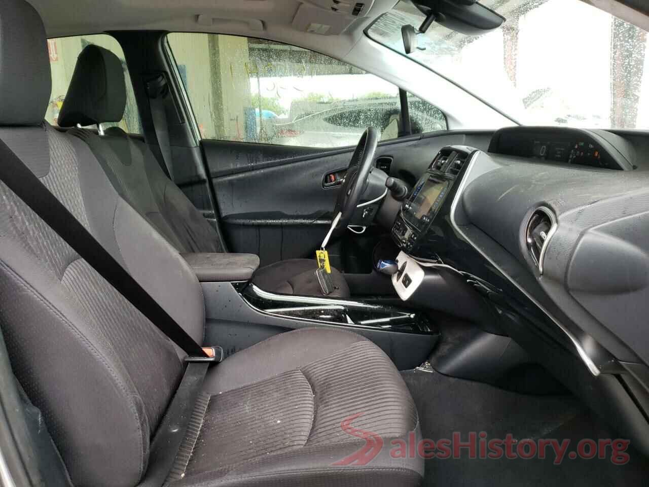 JTDKARFU6J3058697 2018 TOYOTA PRIUS