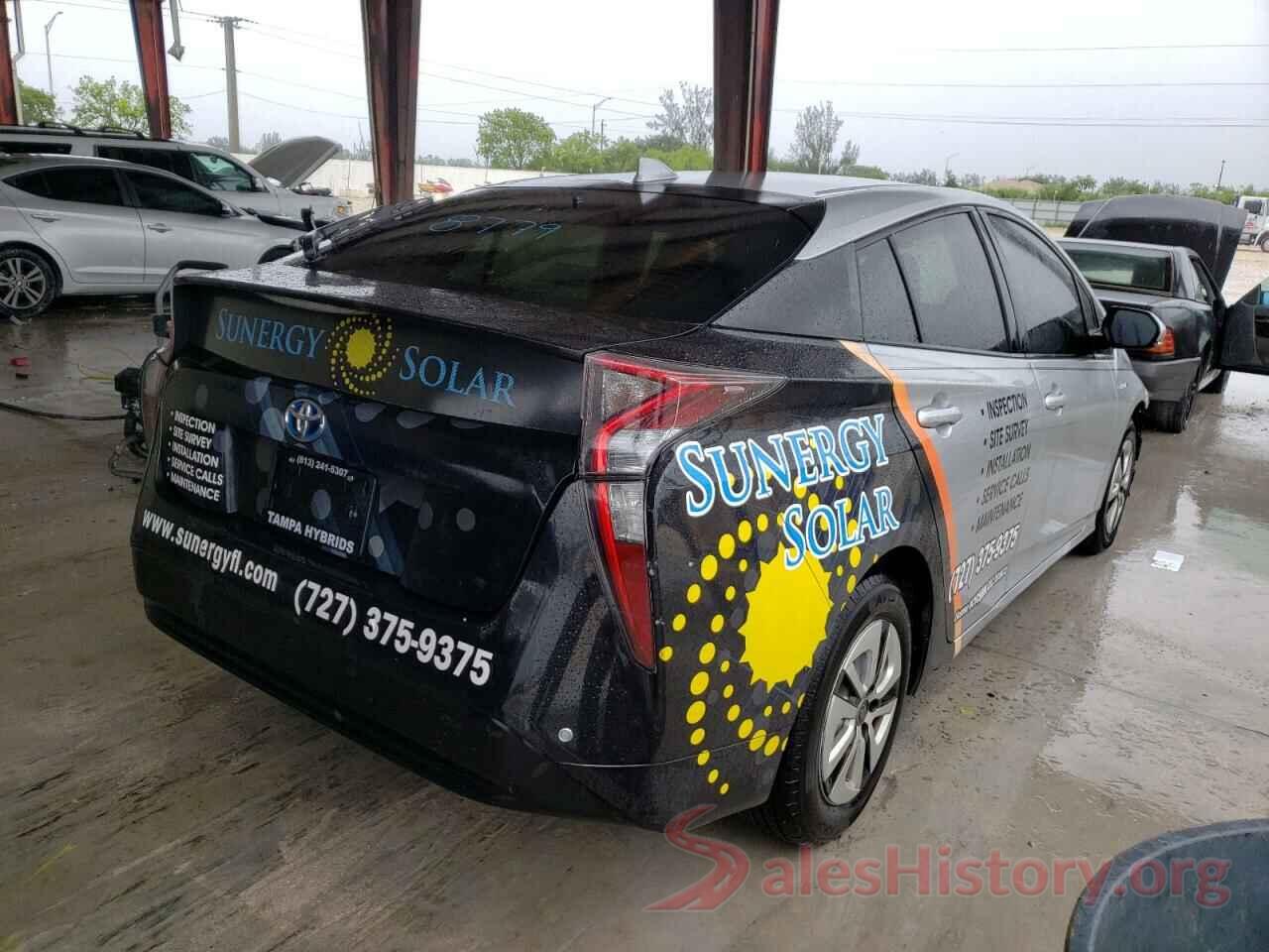 JTDKARFU6J3058697 2018 TOYOTA PRIUS