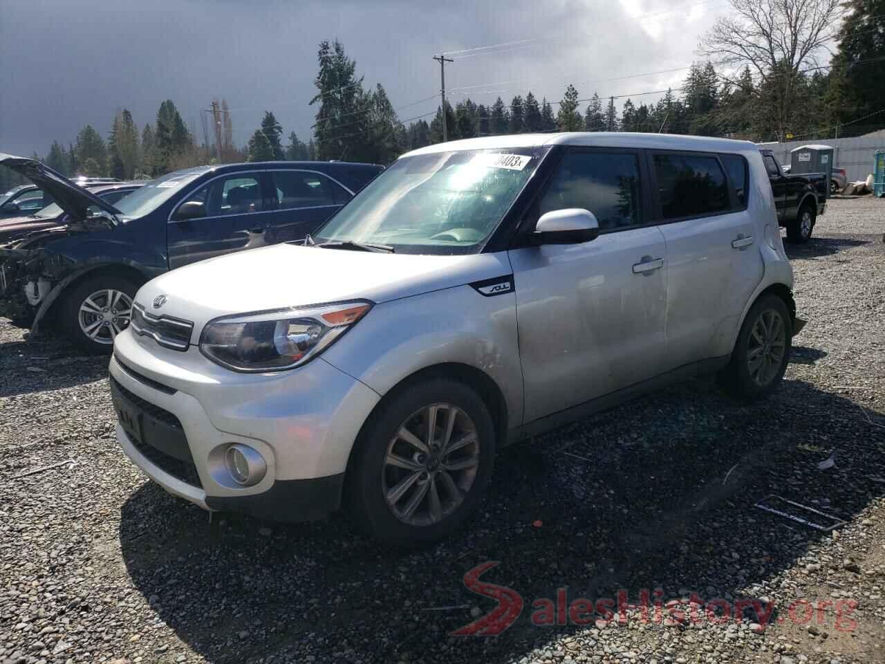 KNDJP3A55J7528136 2018 KIA SOUL